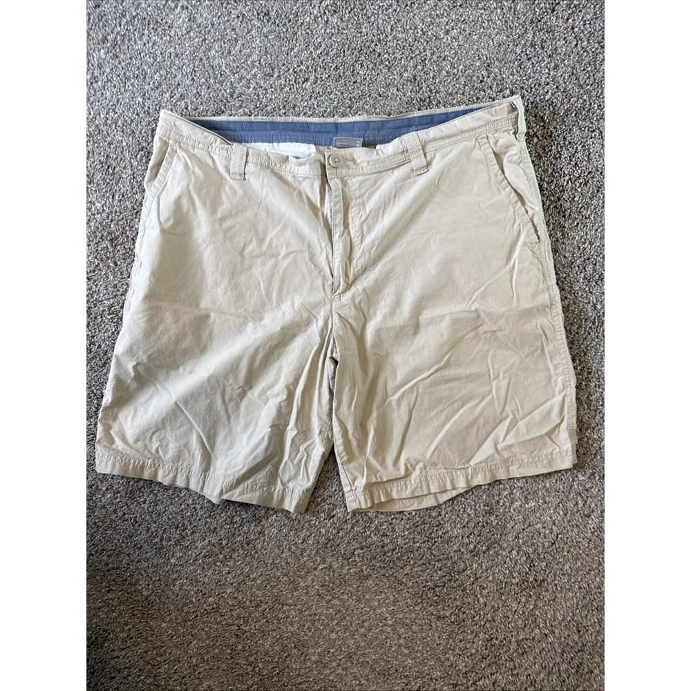 Columbia Men's Tan Khaki Chino Shorts Casual Hiking 10 Inseam Size 40